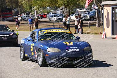 media/Oct-15-2023-CalClub SCCA (Sun) [[64237f672e]]/Around the Pits/